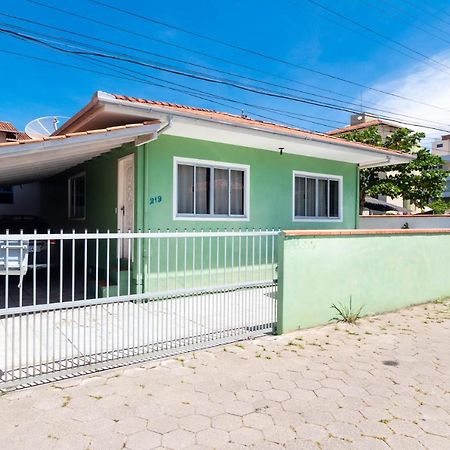 Casa Green بومبينهاس المظهر الخارجي الصورة